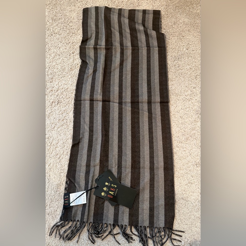 DAKS London cashmere wool scarf